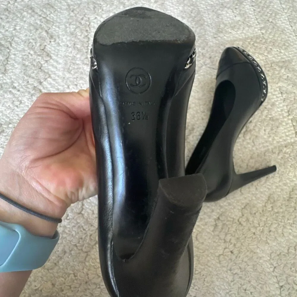 Chanel Lambskin CC Cap Toe Platform Chain Pumps size 36.5 Black